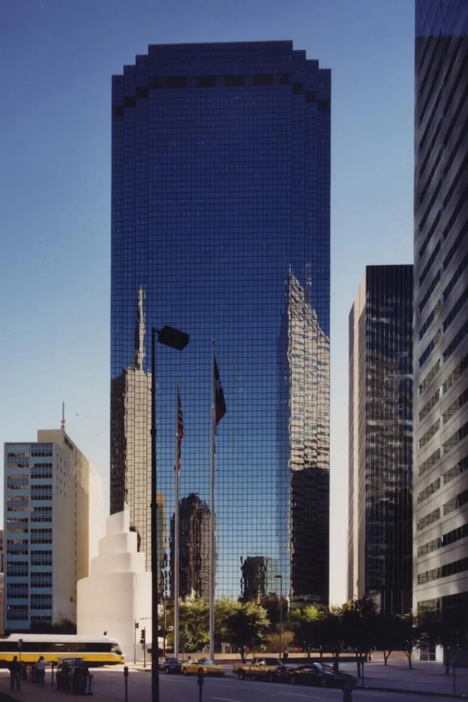Thanksgiving Tower at 1601 Elm Street, Dallas &mdash; GT Optics corporate headquarters address